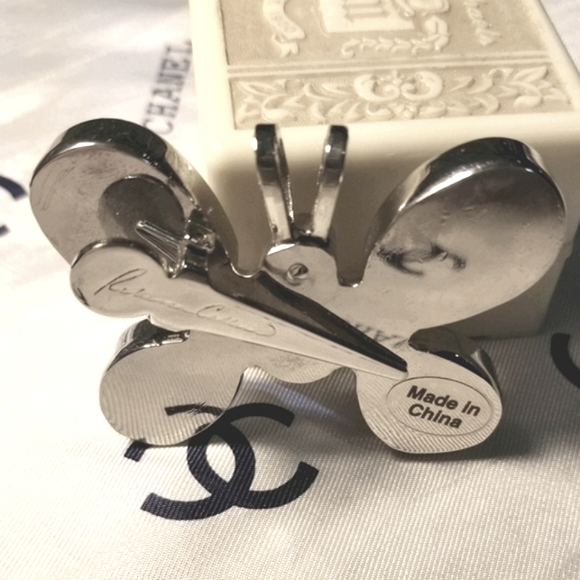 Rebecca Collins Signed Butterfly Pendant/ Brooch - Picture 3 of 3